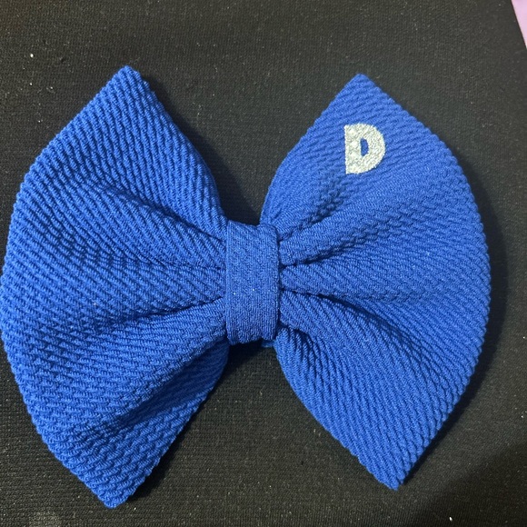 Handmade Bows - Picture 2 of 15